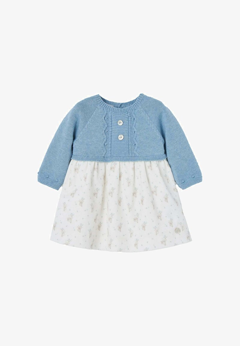 Robe tricotée bleu clair avec des manches longues, deux boutons et une jupe blanche à motifs floraux. Présente un corsage texturé et des accents en forme de vagues.