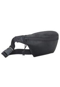 Schwarze Leder-Umhängetasche mit kurviger Form, Reißverschlusstasche, verstellbarem Trageriemen und einem dezenten, auf der Seite geprägten Logo.