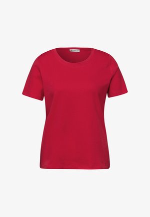 Czerwona koszulka z krótkim rękawem i okrągłym dekoltem, z prostym dołem oraz metką marki "Street One" wewnątrz kołnierzyka.