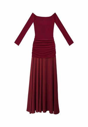 Vestido burdeos de manga larga con escote off-shoulder, cuerpo arrugado y falda fluida fabricada con un tejido texturizado, creando una silueta ajustada.