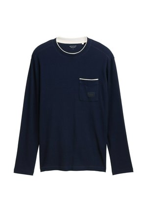Marineblauw long-sleeve shirt gemaakt van textuurstof, met een klein borstzakje met witte rand en label. Ronde halslijn en eenvoudig ontwerp.