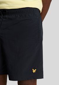 Lyle & Scott Shorts da mare - z dark navy