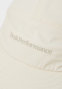 Peak Performance TRAIL UNISEX - Cap - sand fog