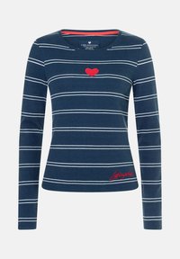 Navyblaues Langarmoberteil mit weißen horizontalen Streifen, rotem gesticktem Herz auf der Brust und rotem "Lieblingstück"-Text in der Nähe des Saums.