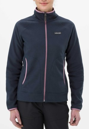 Veste en polaire bleu marine foncé avec un haut col, des accents de zip rose et des poches latérales. Texture douce et design ajusté remarqués.