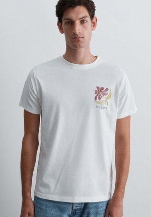 Scalpers, SCALPERS SCFLOWERS EMB TEE - Camiseta estampada - offwhite