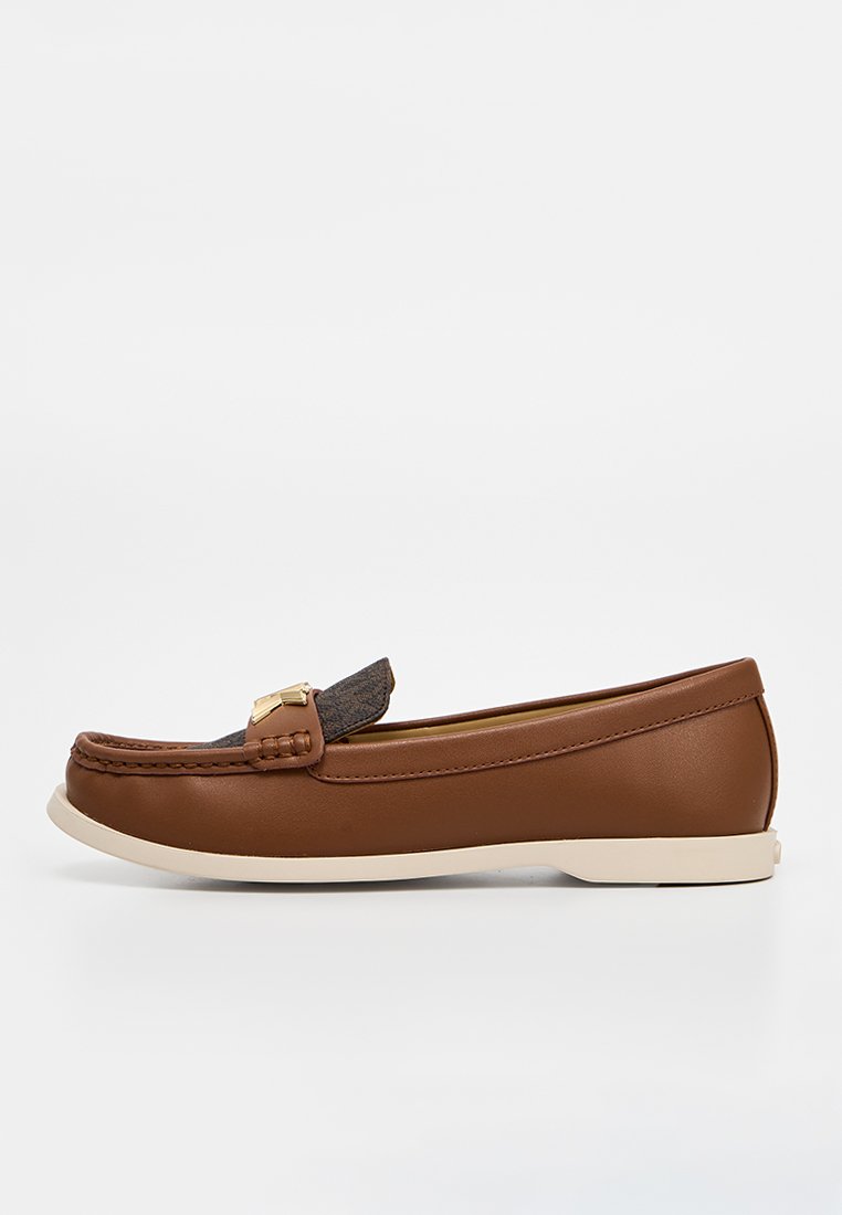 Zapatos sin cordones