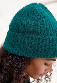 Next Kootud müts - green