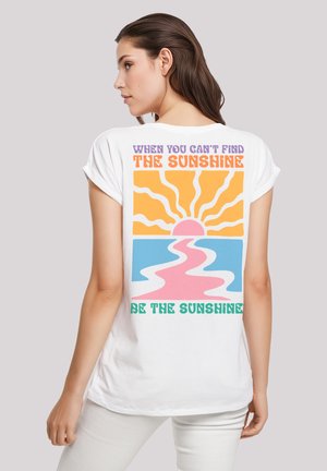 BE THE SUNSHINE COLOR - Print T-shirt - weiß
