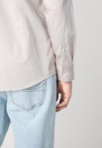 HUGO KASON - Overhemd - medium brown