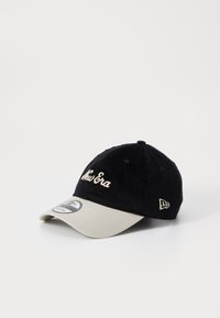 SCRIPT 9TWENTY®UNISEX - Lippalakki - black