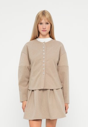 VMKLEA O NECK CARDIGAN - Gilet - sand