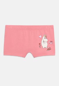 Ροζ βρακάκια παιδικά με ελαστική μέση, διακοσμημένα με έναν λευκό καρτούν χαρακτήρα, κόκκινους τριαντάφυλλους, μια ροζ καρδιά και ένα κουτί δώρου στο πλάι.