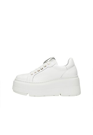TRAMPKI - Sneakers laag - white