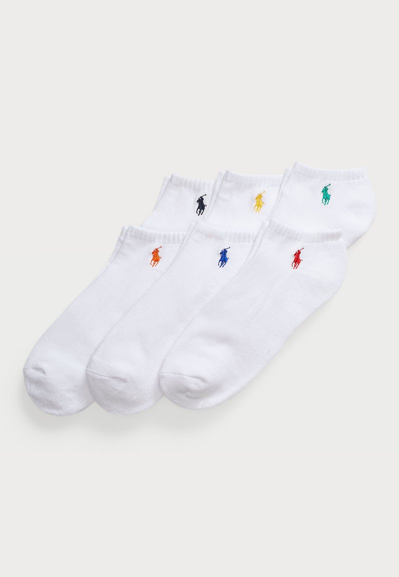 Meias brancas até o tornozelo com logótipos de polo bordados em várias cores: vermelho, laranja, amarelo, verde, azul e preto. Material de algodão macio, design sem costuras.