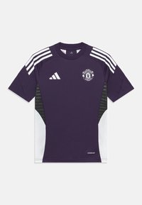 Manchester United lilla sportsjersey med hvite detaljer, svarte sidelommer og tre hvite striper på skuldrene. Laget av pustende materiale.