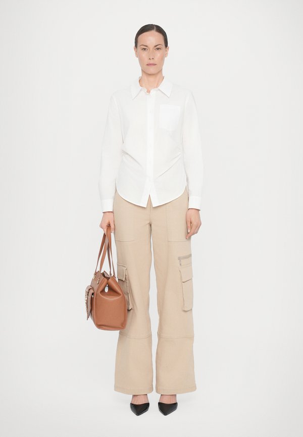 LOVEBUG - Handbag - camel