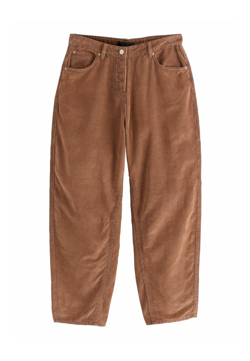 Pantalon en velours côtelé marron avec poches avant, passants de ceinture, fermeture par bouton et coupe droite décontractée, présenté sur fond blanc.