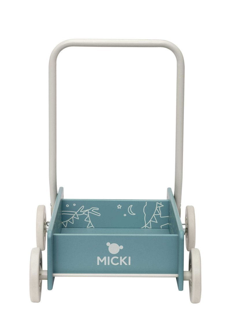 Carrito de empuje de madera en azul pastel con manija y ruedas blancas. Presenta patrones simples de contorno de animales y elementos celestiales. Logo exhibido.