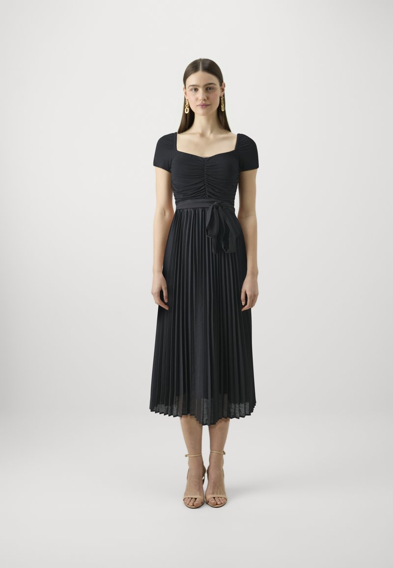 Guess VERONICA PLEAT - Cocktailklänning - jet black/svart - Zalando.se