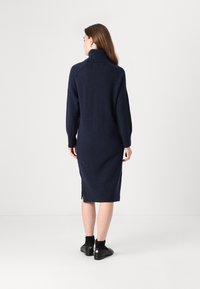 GANT DETAIL ROLLNECK DRESS - Abito in maglia - evening blue