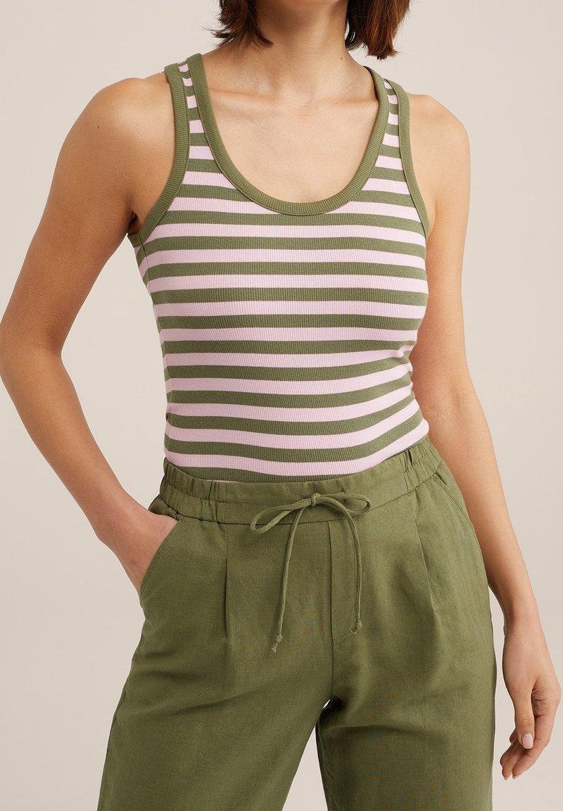 WE Fashion Top - dark green