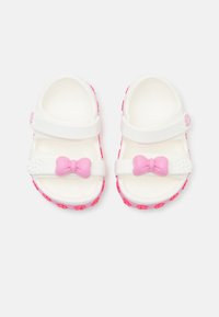 Crocs - CROCBAND CRUISER PET - Strandpapucsok és -szandálok - white/pink Miniatűr kép 1