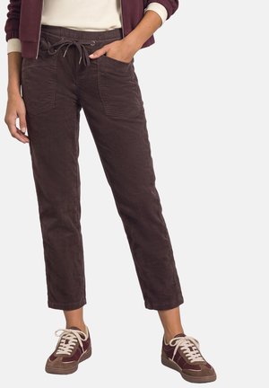 Street One, SLIM LEG CORDHOSE IM LOOSE FIT - Pantalon classique - ruby vine