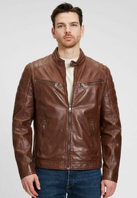 Niet geselecteerd, cognac