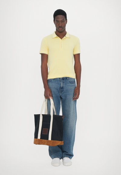 R. M. WILLIAMS TASMAN TOTE UNISEX - Bevásárlótáska - navy tan