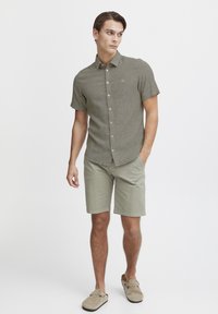 Casual Friday AKSEL  oliwkowy melanż