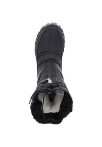 Botín negro impermeable con parte superior acolchada, cierre ajustable con cordón y forro suave. Suela con relieve para mejor tracción.
