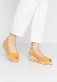 Vidorreta Espadrilky - yellow