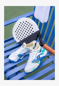 Valgt, footwear white/weathered white/unlshd green