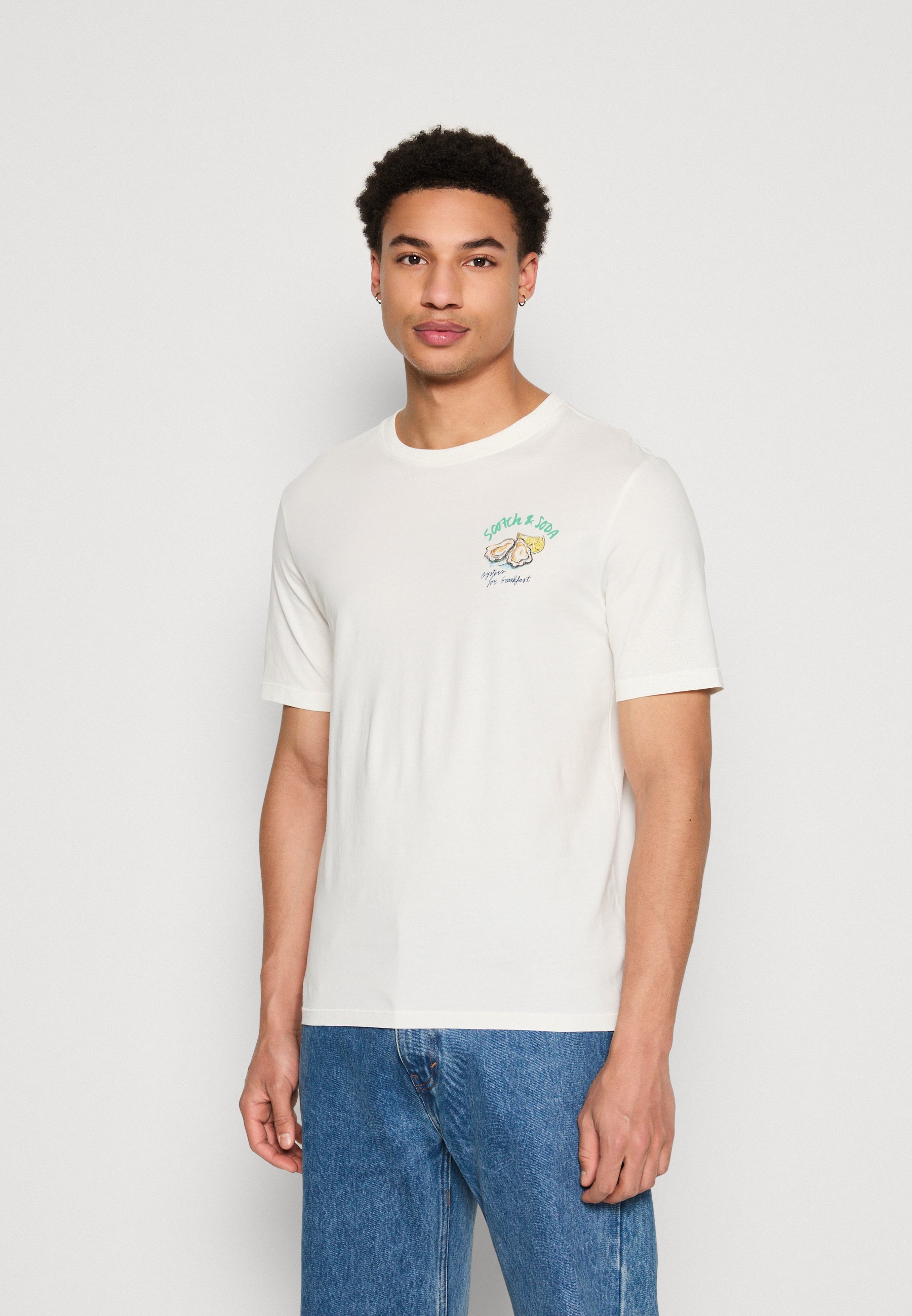 Scotch & Soda FRONT BACK ARTWORK - Print T-shirt - off white
