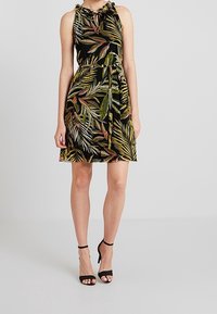 s.Oliver BLACK LABEL Denní šaty - black