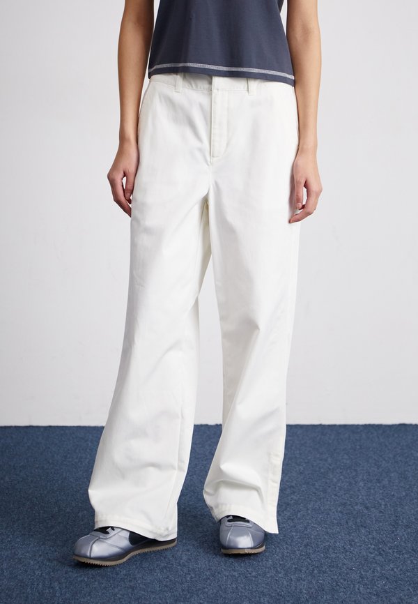 TROUSER - Trousers - sail