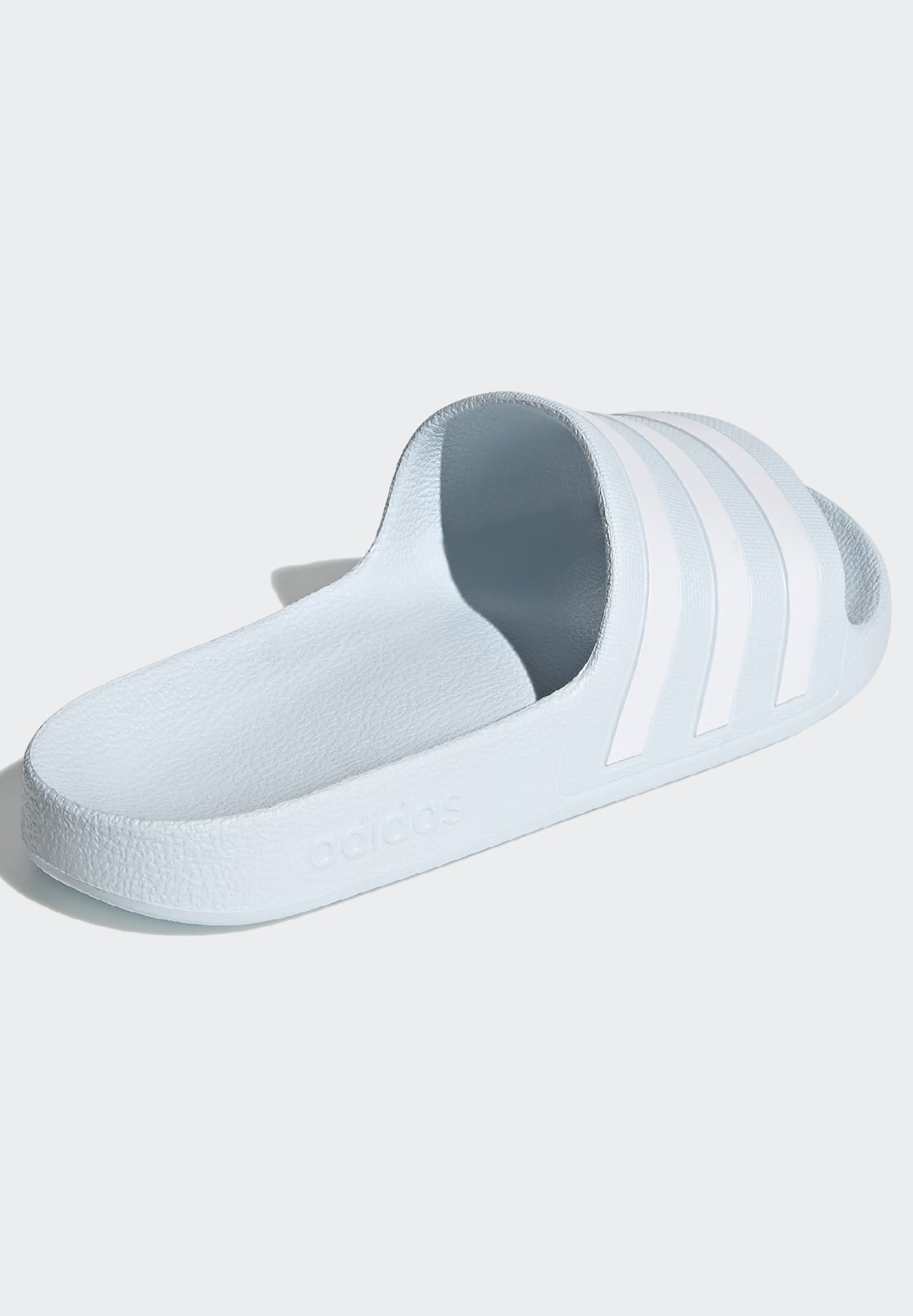 adidas Performance ADILETTE AQUA - Badslippers - blue/Lichtblauw -  Zalando.nl