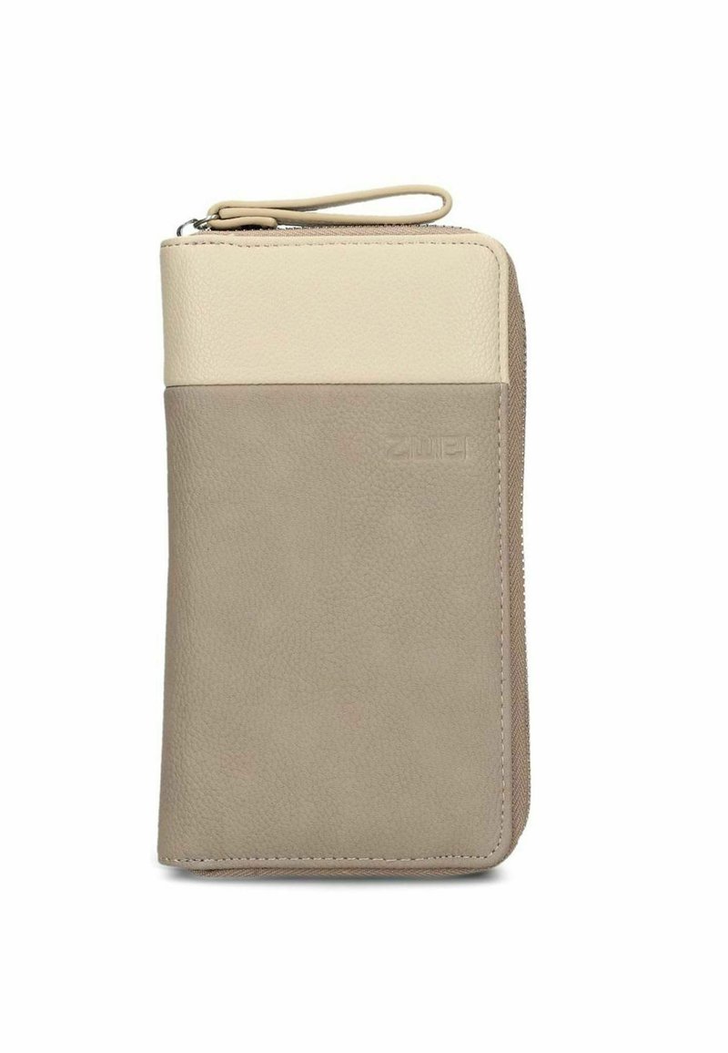 Portafoglio in pelle beige con finitura testurizzata, dotato di un pannello superiore liscio color crema e una chiusura con zip e cinturino da polso. Design slim e rettangolare.