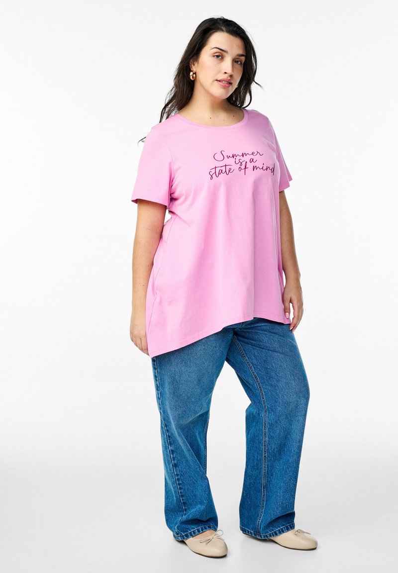 Zizzi T-shirt print donkerroze