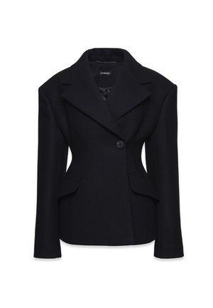 Czarna, dopasowana żakiet damski z szerokimi klapami, z zapięciem na jeden guzik, kieszeniami z klapkami i wyraźnie zarysowanymi ramionami, oznaczony etykietą "LA MANIA."
