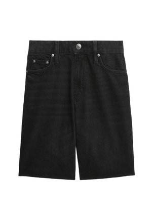 Černé denim šortky se rovný střih, pět kapsami a kovovými prvky pro uzavření. Hladká textura s jemnými detaily šití.