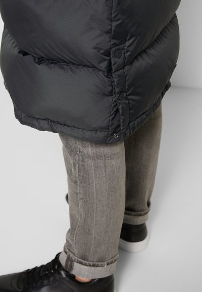 Polo Ralph Lauren EL CAP PARKA - Casaco de penas - black