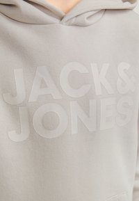 Jack & Jones Junior JJECORP LOGO HOOD - Felpa con cappuccio - moonbeam