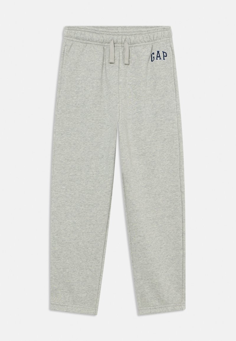 Pantalons de survêtement gris en mélange de coton doux. Caractéristiques d'une taille élastique, d'un cordon de serrage et d'un petit logo "GAP" en marine sur le côté gauche.