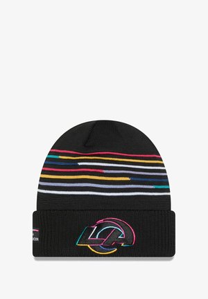 Beanie a maglia nera con un motivo a righe multicolori nella parte superiore e un logo ricamato in rosa, teal e giallo sul risvolto.