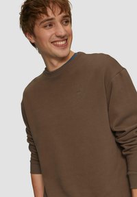 QS LOGO - Sweater - braun