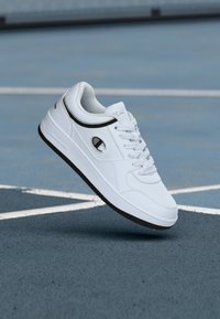 No seleccionado, white/black/silver-coloured