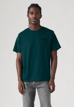 Levi's®, RELAXED FIT TEE - Camiseta estampada - legendary speed ponderosa pine