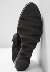 Högl Boots à talons - black